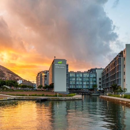 aha Harbour Bridge Hotel and Suites – Cape Town – 2 Nights